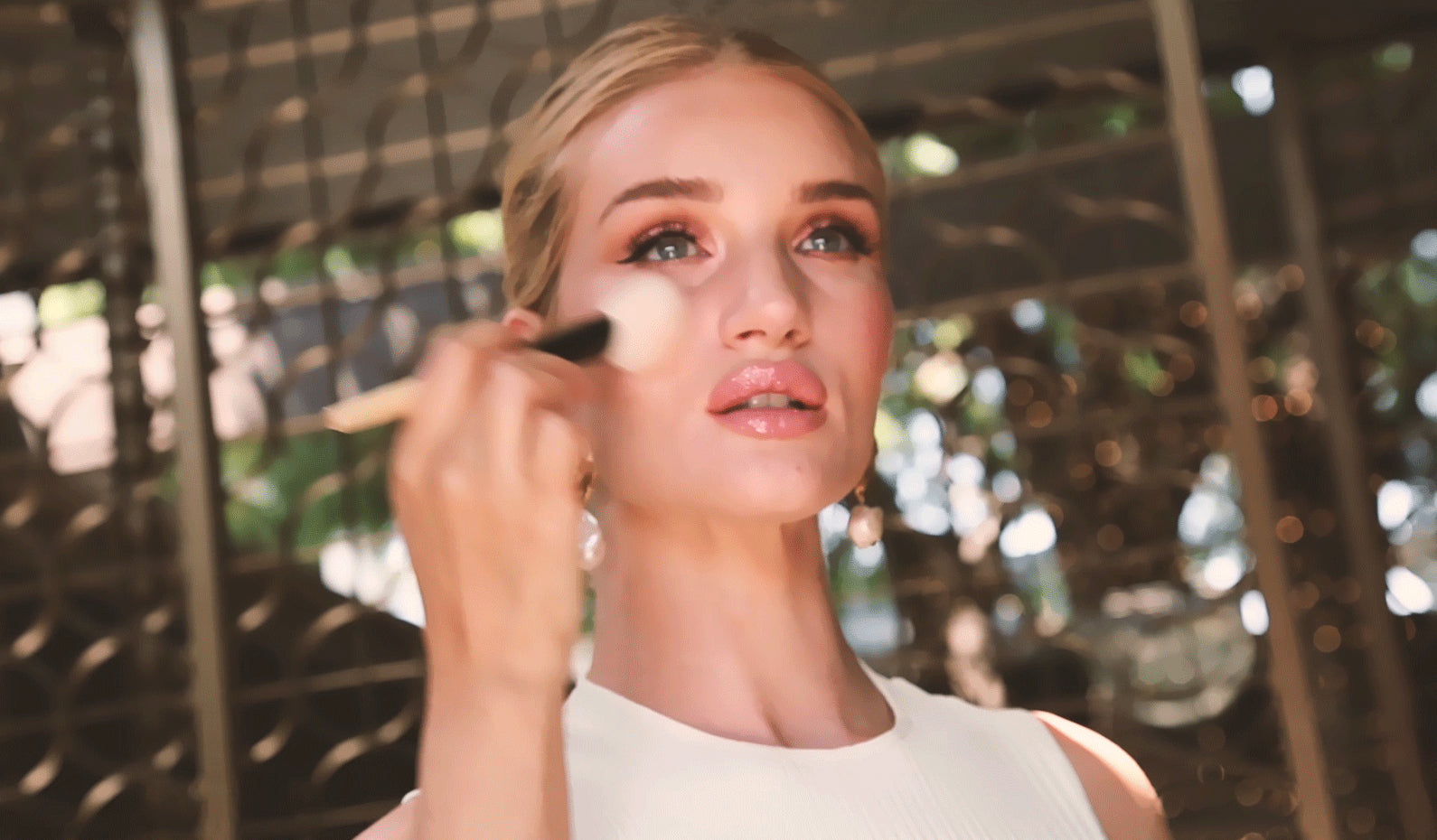 Highlighter queen Nam Vo’s guide to having a #glowgasm