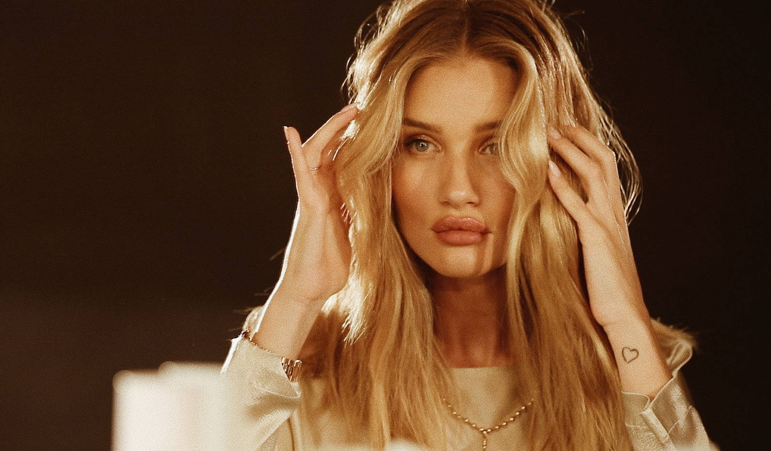 Transform your hairstyle from day to night