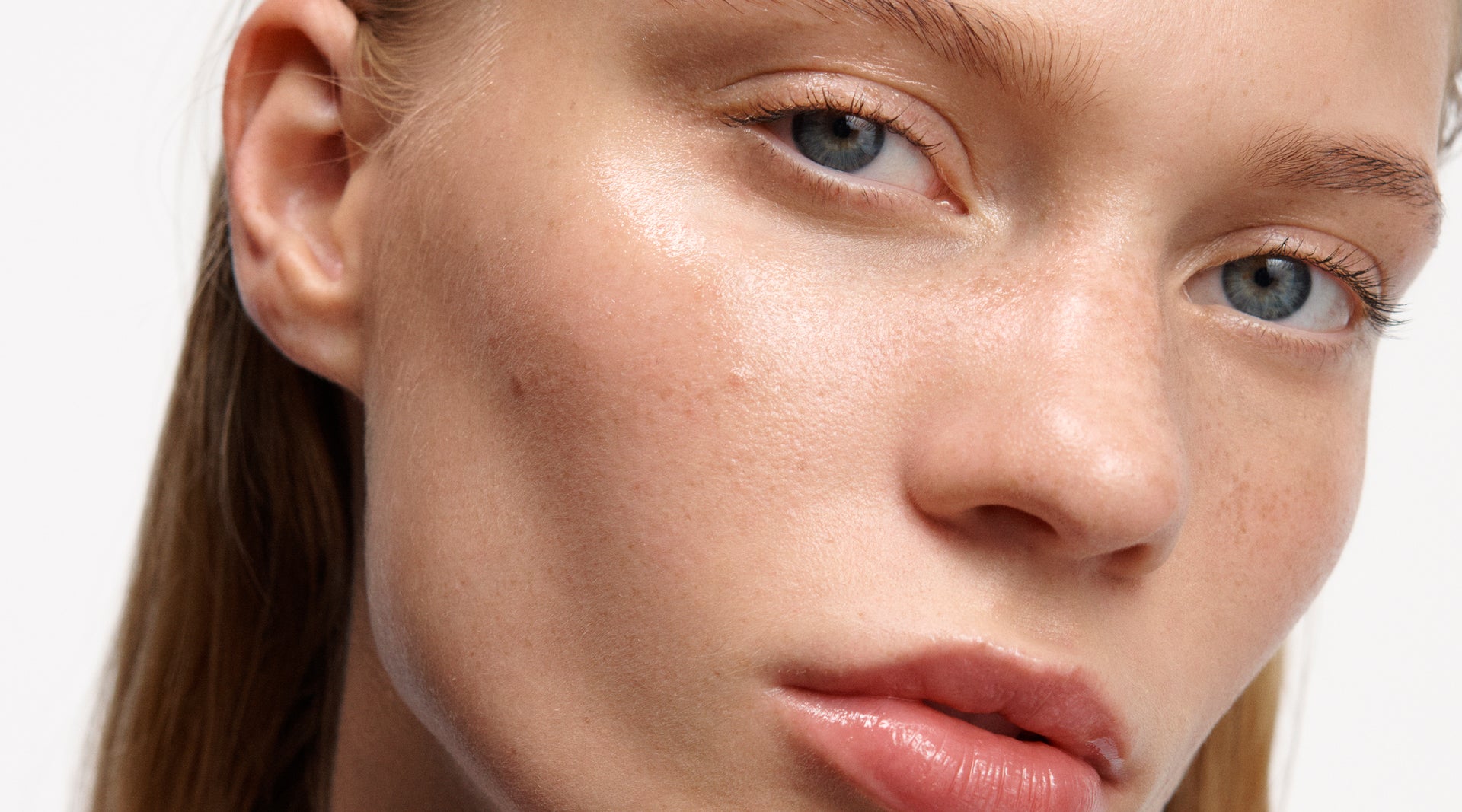 How to Perfect the Art of No-Makeup Makeup