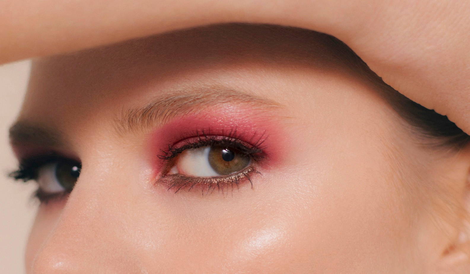 A wet eye look that works with any color