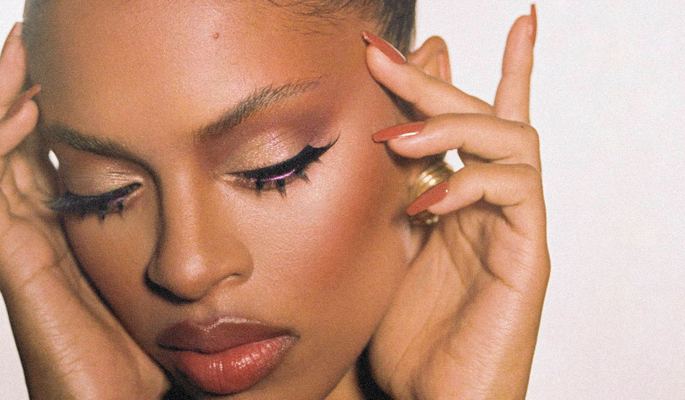 Artist in Residency: Raoúl Alejandre’s Warm & Bronzy Fall Face