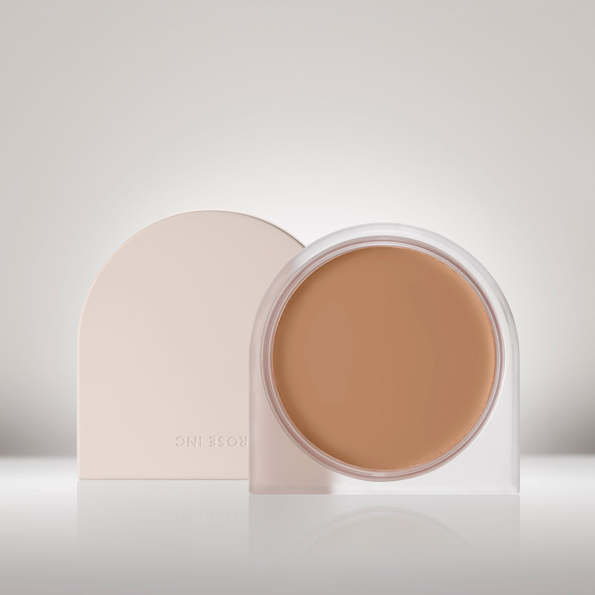 Open jar of Solar Infusion Soft-Focus Cream Bronzer in shade Parrot Cay