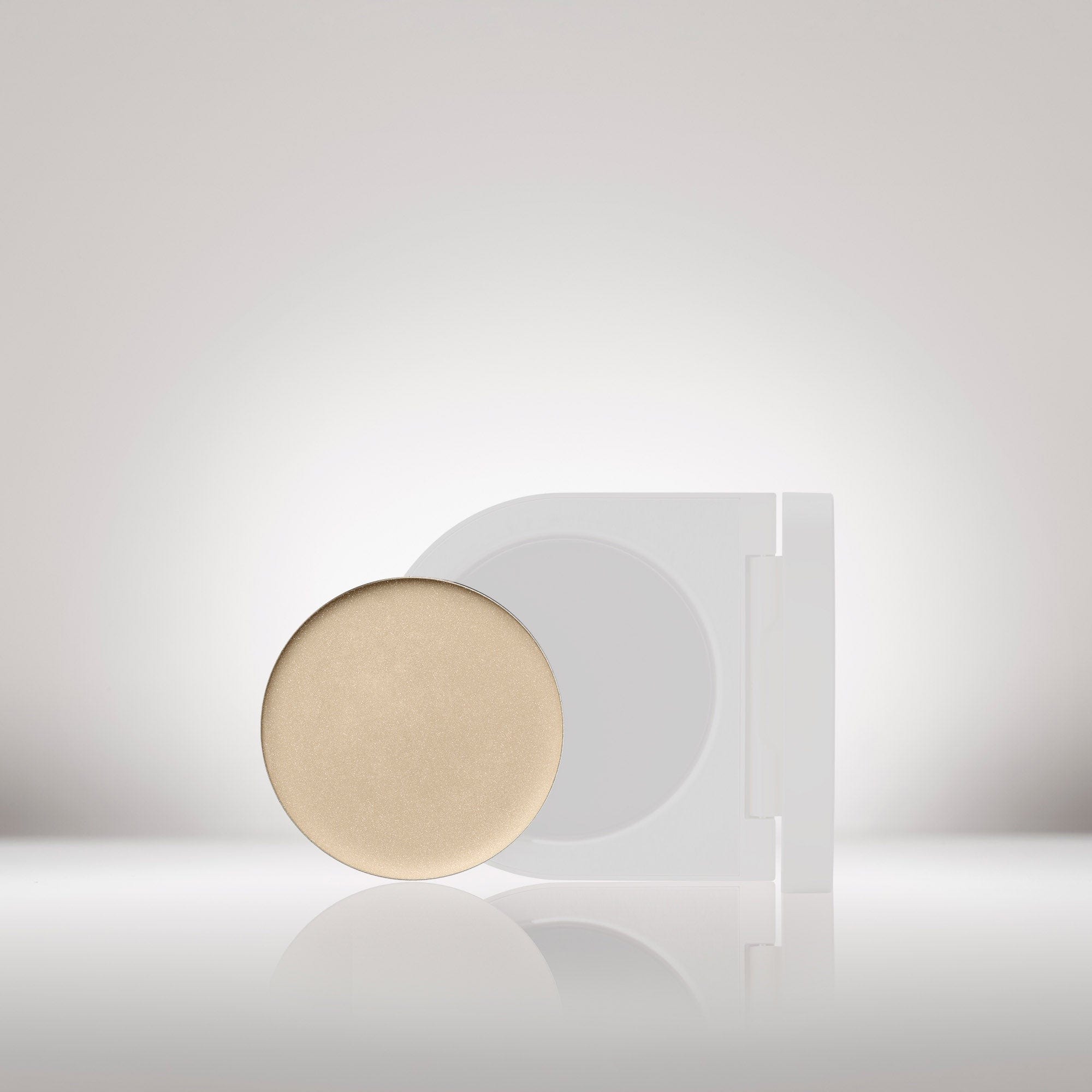 Image of the Solar Radiance Hydrating Cream Highlighter Refill in shade Brilliant