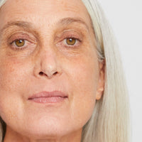 model CATHY wearing the shade 17C